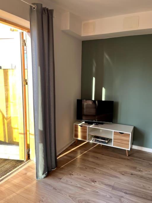 Colourful, Bright And Chic 2 Storey Apartment Manchester Exterior photo